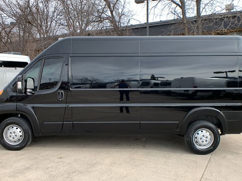 Used 2022 RAM ProMaster 2500 image 2