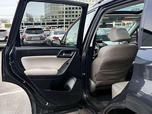 Used 2014 Subaru Forester 2.5i Limited image 25