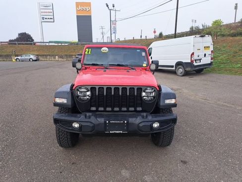 Used 2021 Jeep Wrangler Unlimited Sport AWD/4WD image 3