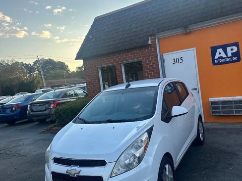 Used 2015 Chevrolet Spark LT image 2