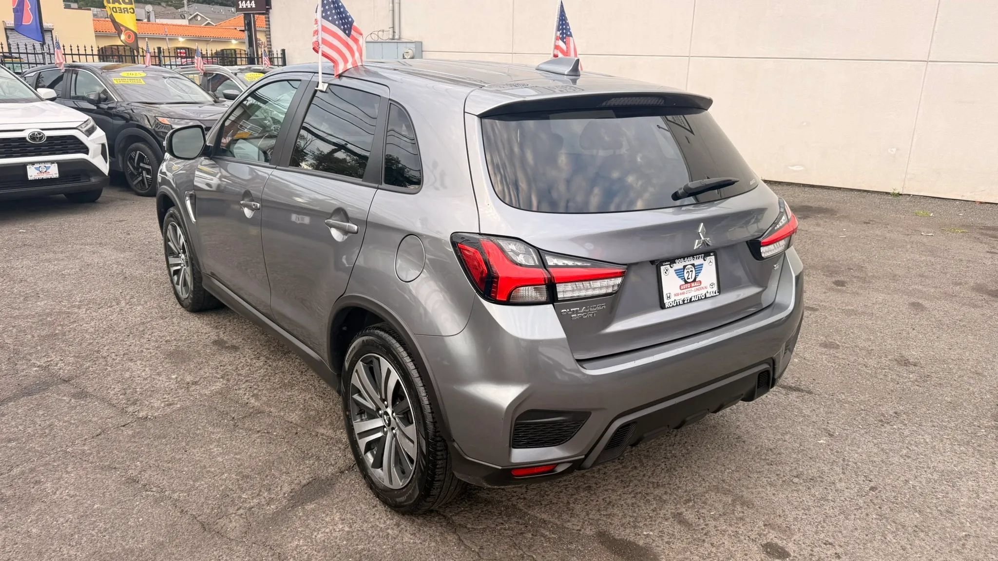 Used 2024 Mitsubishi Outlander Sport SE AWD/4WD image 5