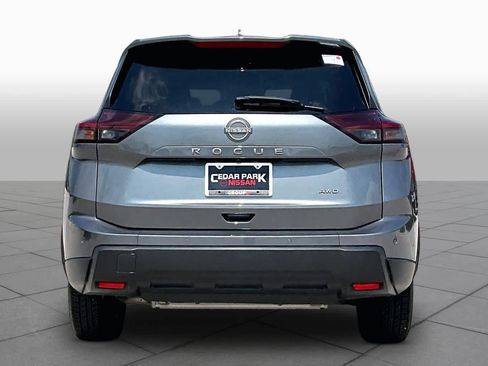 Used 2025 Nissan Rogue SV AWD/4WD image 5