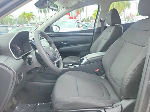 Certified 2024 Hyundai Tucson SE FWD image 10