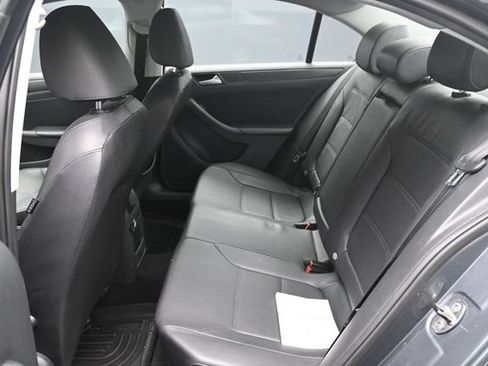 Used 2014 Volkswagen Jetta SE FWD image 21