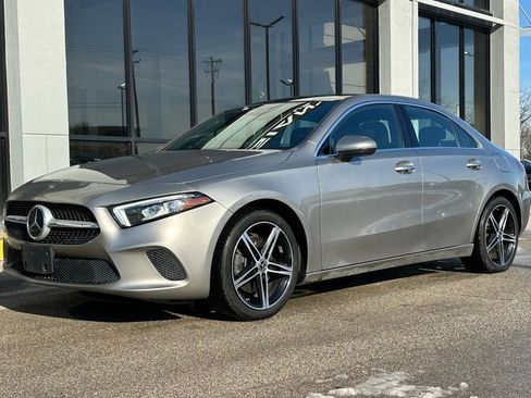 Used 2019 Mercedes-Benz A 220 4MATIC image 5