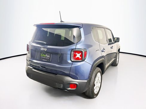 Used 2023 Jeep Renegade Latitude image 9