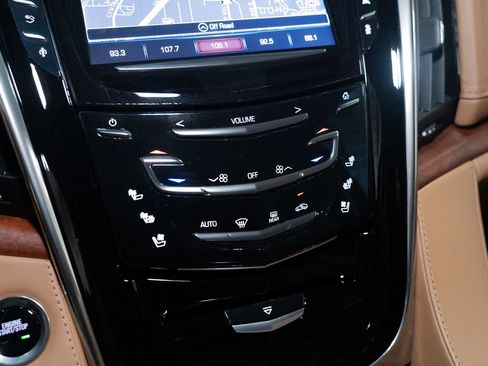 Used 2016 Cadillac Escalade ESV Platinum AWD/4WD image 60
