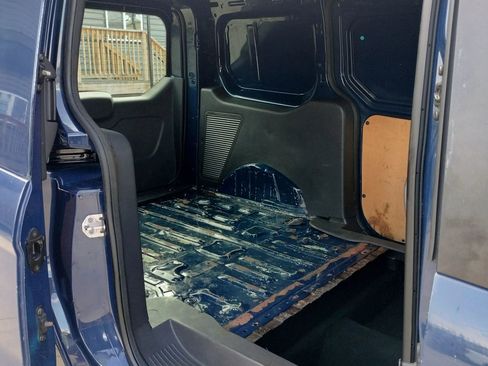 Used 2014 Ford Transit Connect XL image 31