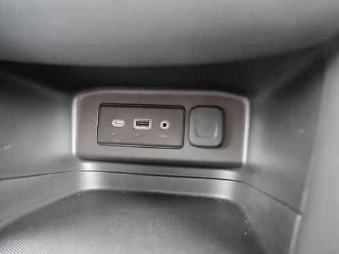 Used 2024 Chevrolet Equinox LT w/ LPO, Floor Liner Package AWD/4WD image 35