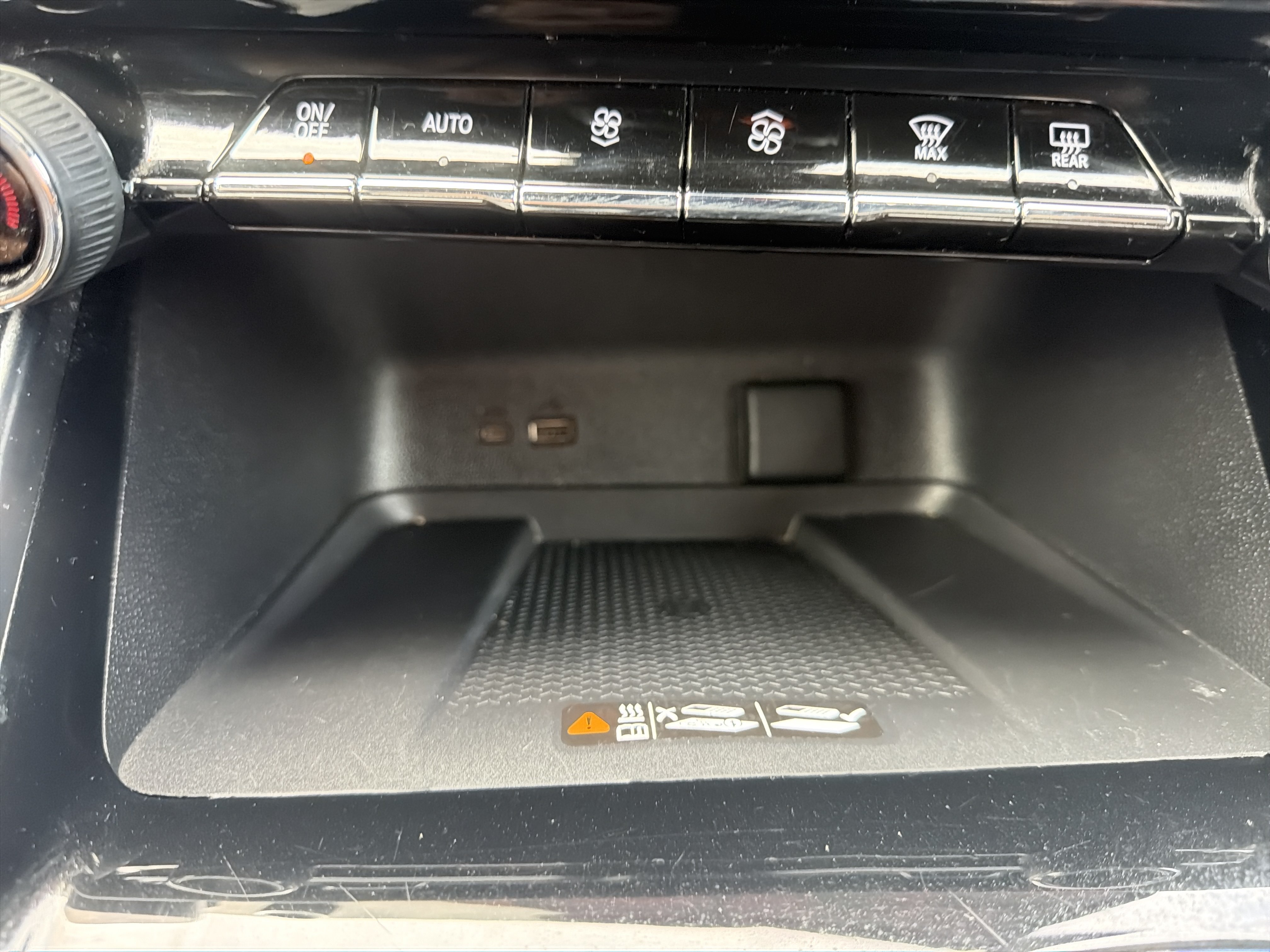 Used 2025 Chevrolet Traverse LT AWD/4WD image 30