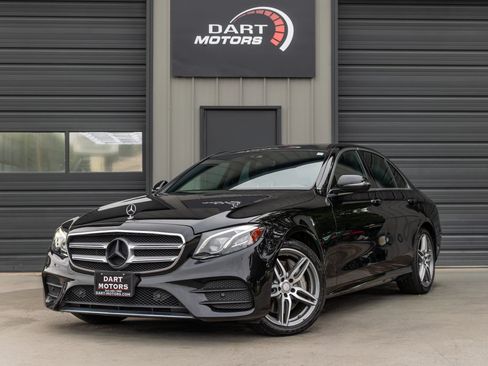 Used 2017 Mercedes-Benz E 300 4MATIC image 3