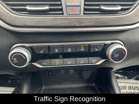 Certified 2024 Nissan Altima 2.5 SV w/ SV Premium Package AWD/4WD image 30