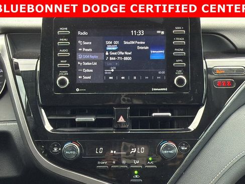 Used 2023 Toyota Camry SE image 17