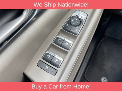 Used 2025 Kia Carnival FWD image 25