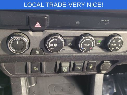 Used 2020 Toyota Tacoma TRD Off-Road image 17