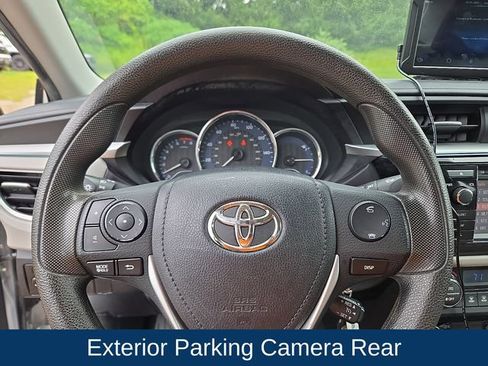 Used 2016 Toyota Corolla LE FWD image 4