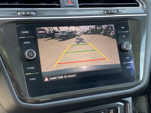 Used 2019 Volkswagen Tiguan SEL image 23