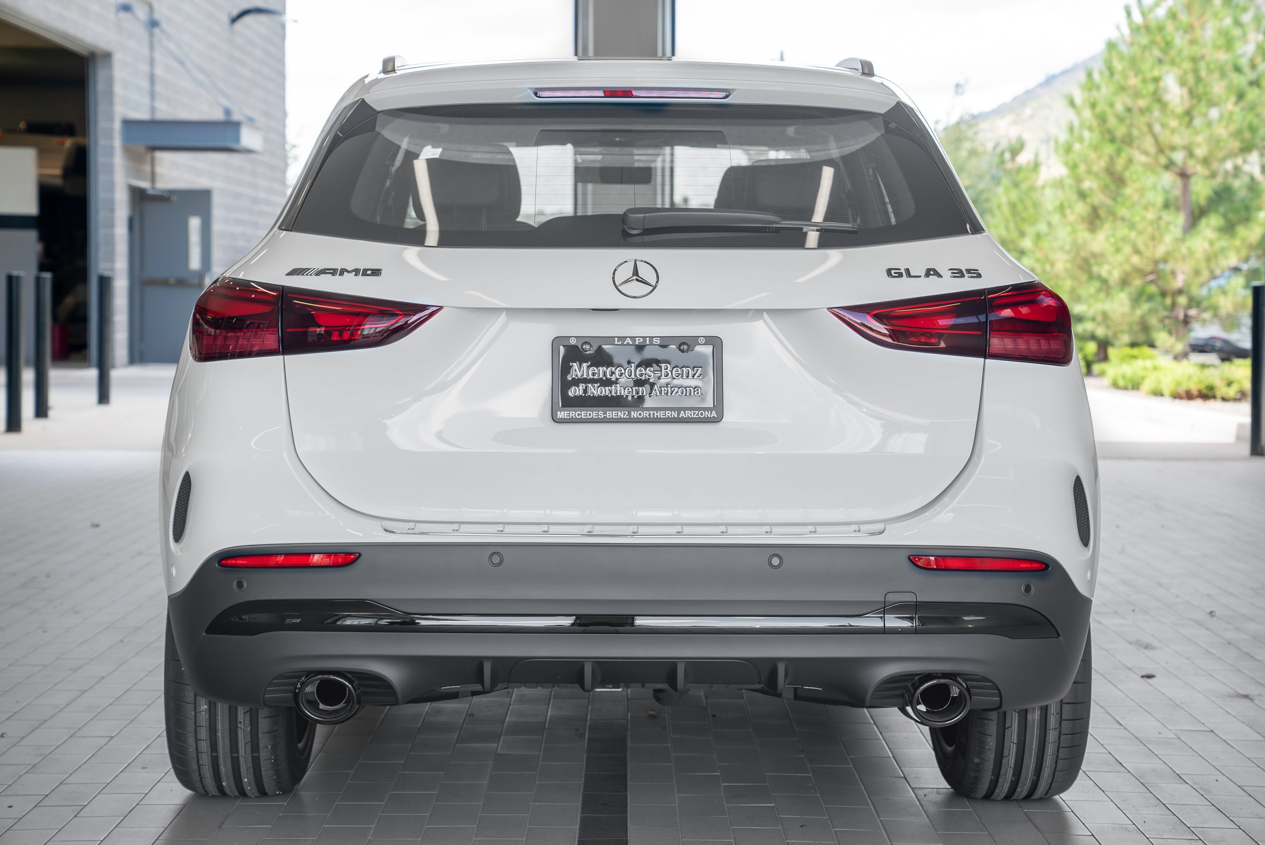 Used 2025 Mercedes-Benz GLA 35 AMG 4MATIC image 14