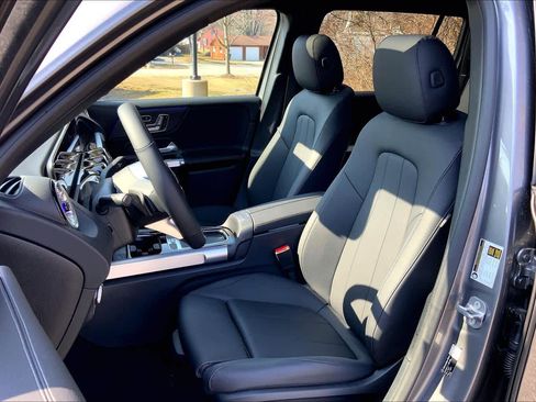 New 2026 Mercedes-Benz GLB 250 4MATIC image 12