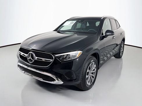 Used 2026 Mercedes-Benz GLC 300 4MATIC image 1