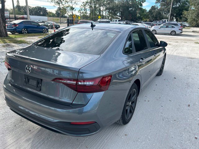 Used 2024 Volkswagen Jetta Sport FWD image 4
