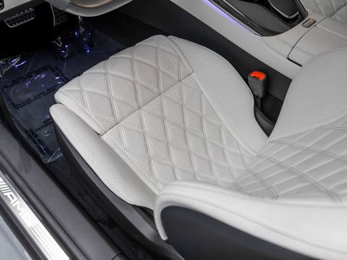 Used 2025 Mercedes-Benz AMG GT 63 image 28