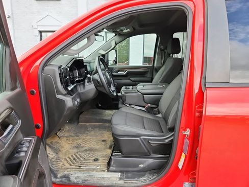 Used 2024 Chevrolet Silverado 2500 LT AWD/4WD image 15