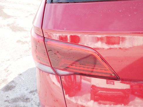 Used 2022 Volkswagen Taos SE image 17