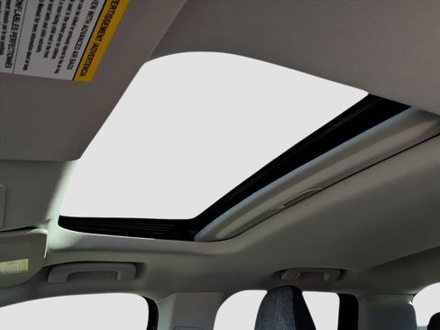 New 2025 Ford Maverick XLT w/ XLT Luxury Package image 14