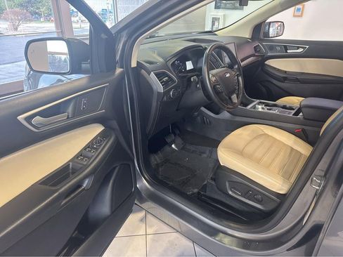 Used 2022 Ford Edge SEL w/ Cargo Accessory Package AWD/4WD image 15