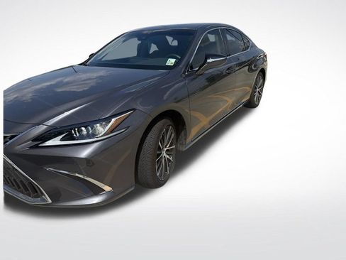 Used 2025 Lexus ES 350 w/ Premium Package FWD image 4