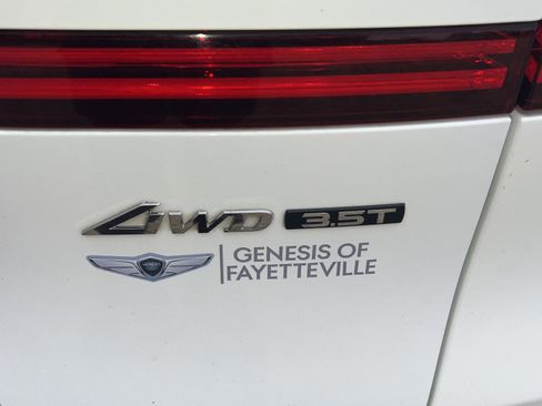 Used 2022 Genesis GV70 3.5T Sport w/ Sport Prestige Package image 9