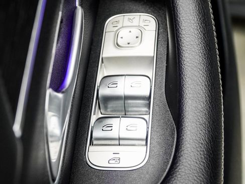 Used 2025 Mercedes-Benz GLE 450 GLE 450 w/ Driver Assistance Package image 35