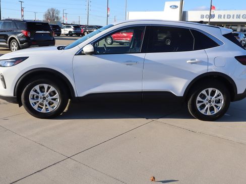Used 2023 Ford Escape Active w/ Tech Pack #2 image 8