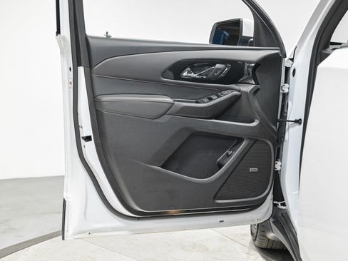 Used 2023 Chevrolet Traverse RS w/ LPO, Floor Liner Package image 12