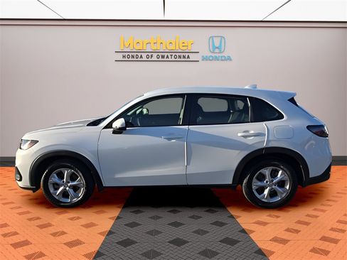 Used 2024 Honda HR-V LX image 2