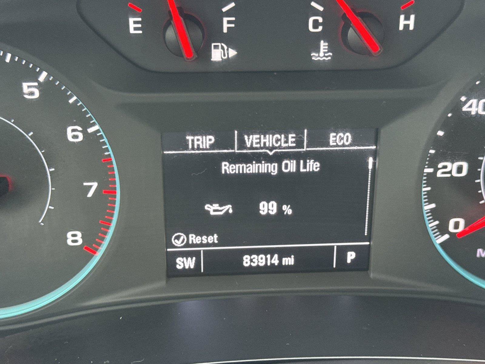 Used 2022 Chevrolet Malibu LS FWD image 34