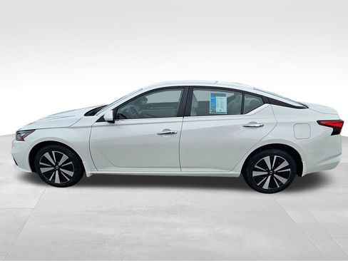 Used 2022 Nissan Altima 2.5 SV image 10
