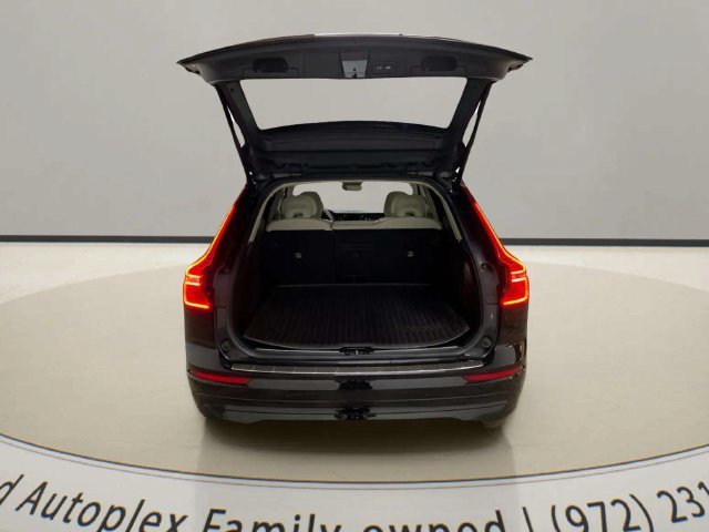Used 2022 Volvo XC60 B5 Momentum w/ Climate Package AWD/4WD image 91