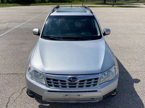Used 2011 Subaru Forester 2.5X Premium w/ All-Weather Pkg AWD/4WD image 3