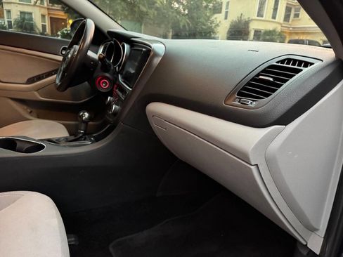 Used 2015 Kia Optima LX image 10