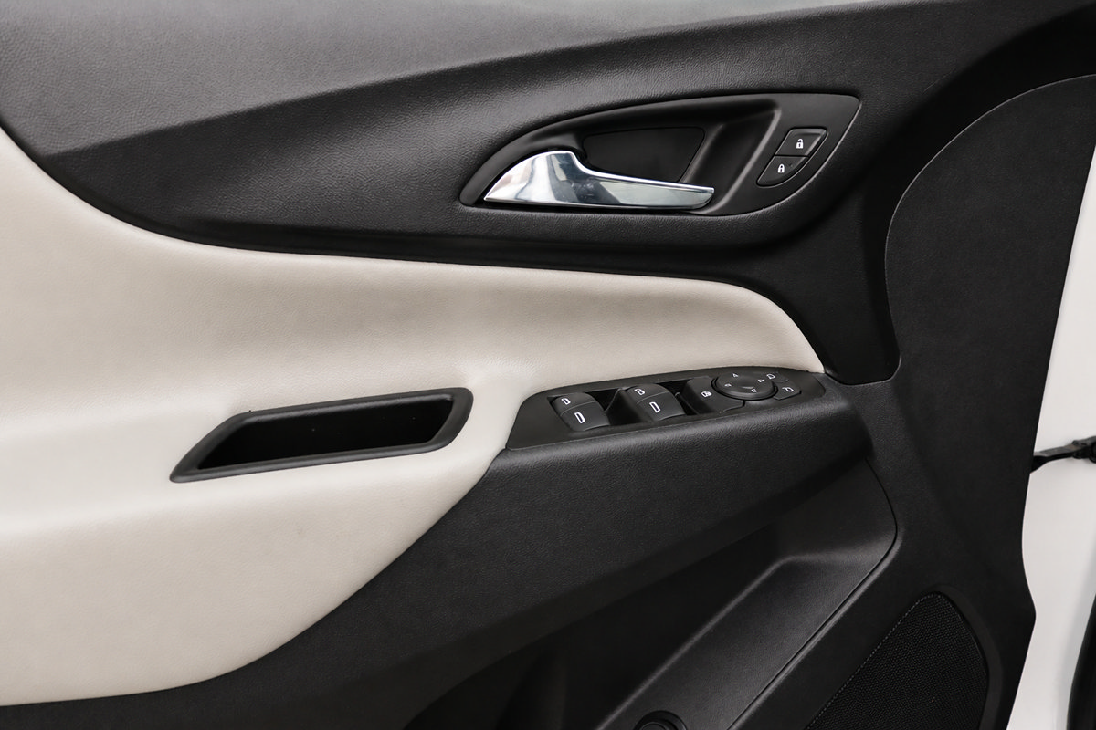 Used 2022 Chevrolet Equinox LT w/ Driver Convenience Package FWD image 24