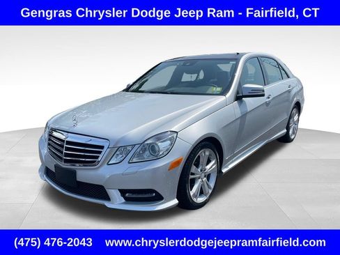 Used 2013 Mercedes-Benz E 350 4MATIC Sedan image 3