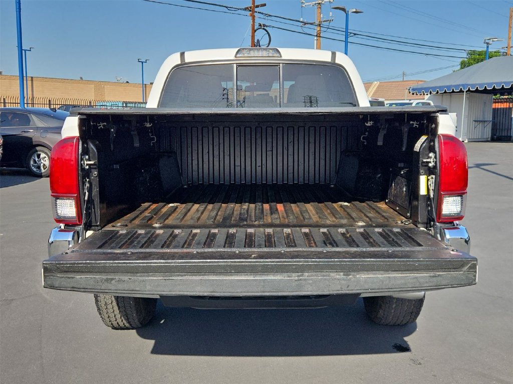 Used 2019 Toyota Tacoma SR5 RWD image 15