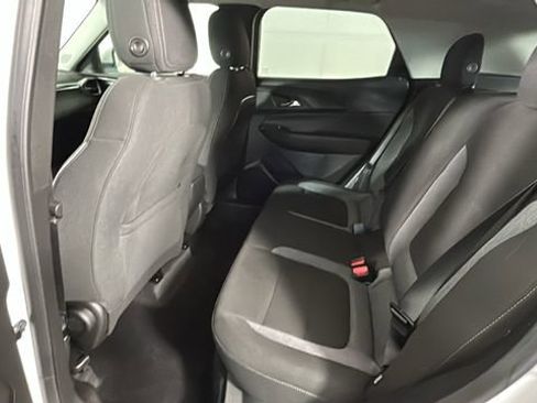 Used 2024 Chevrolet TrailBlazer LT w/ LT Cold Weather Package FWD image 27