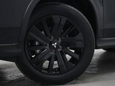 New 2026 Mitsubishi Outlander Sport LE image 3