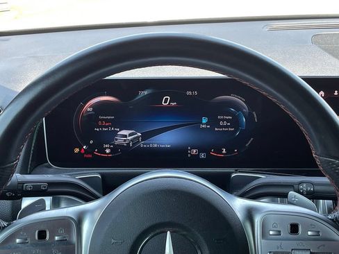 Used 2021 Mercedes-Benz GLB 250 4MATIC image 15