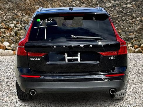Used 2019 Volvo XC60 T6 Momentum w/ Multimedia Package image 4