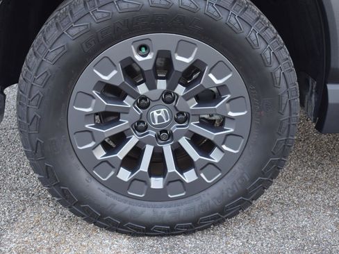 Used 2026 Honda Passport TrailSport image 12