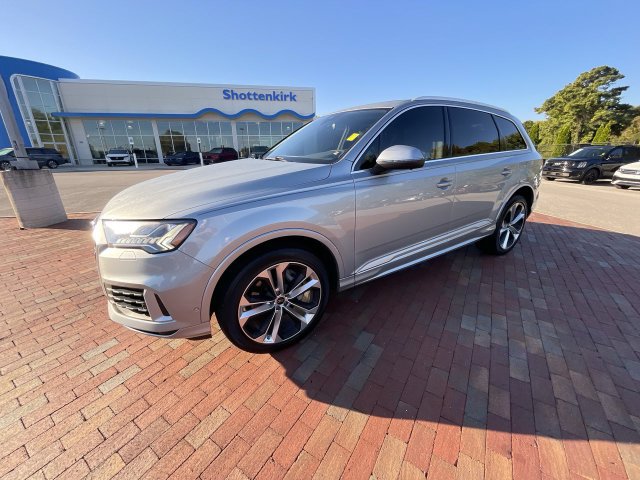 Used 2024 Audi Q7 3.0T Premium Plus AWD/4WD image 29